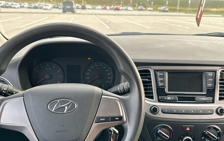 Hyundai Solaris II рестайлинг, 2017 год, 1 150 000 рублей, 8 фотография