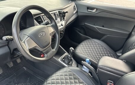 Hyundai Solaris II рестайлинг, 2017 год, 1 150 000 рублей, 10 фотография