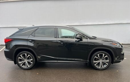 Lexus RX IV рестайлинг, 2016 год, 4 500 000 рублей, 2 фотография