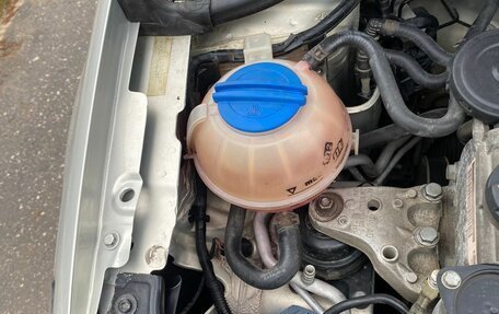 Volkswagen Polo VI (EU Market), 2011 год, 700 000 рублей, 10 фотография