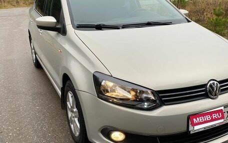 Volkswagen Polo VI (EU Market), 2011 год, 700 000 рублей, 4 фотография