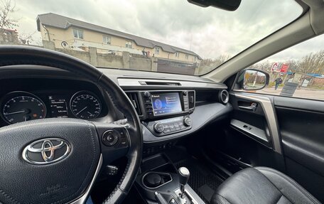 Toyota RAV4, 2018 год, 2 500 000 рублей, 3 фотография