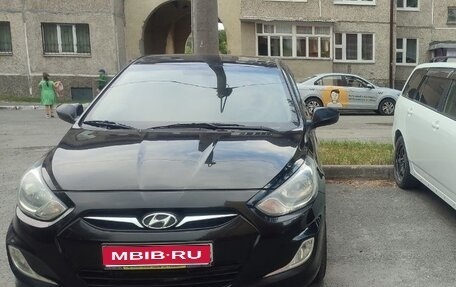 Hyundai Solaris II рестайлинг, 2012 год, 660 000 рублей, 1 фотография