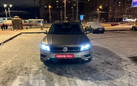 Volkswagen Tiguan II, 2017 год, 1 870 000 рублей, 2 фотография