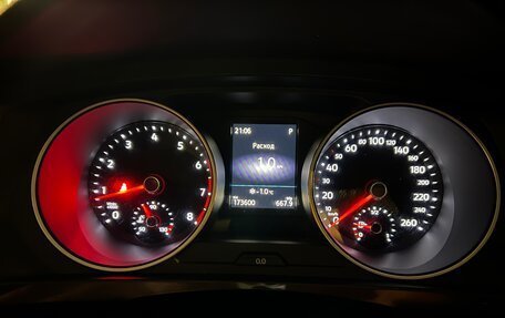 Volkswagen Tiguan II, 2017 год, 1 870 000 рублей, 18 фотография