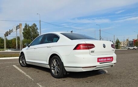 Volkswagen Passat B8 рестайлинг, 2017 год, 1 650 000 рублей, 3 фотография