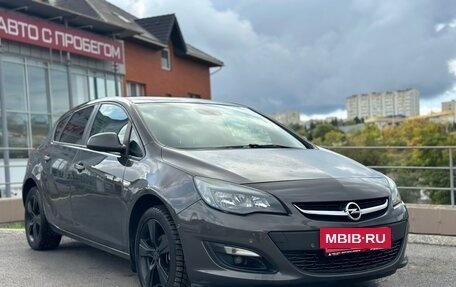 Opel Astra J, 2014 год, 987 000 рублей, 2 фотография