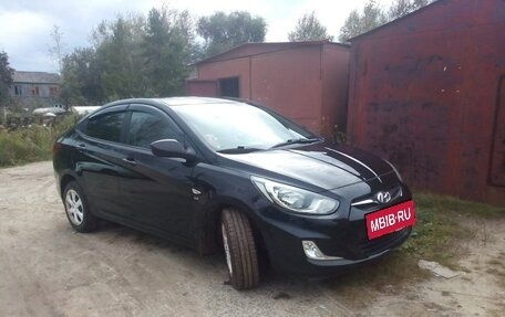Hyundai Solaris II рестайлинг, 2012 год, 660 000 рублей, 2 фотография