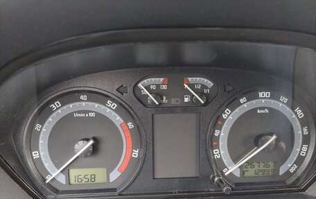 Skoda Fabia I, 2005 год, 380 000 рублей, 2 фотография