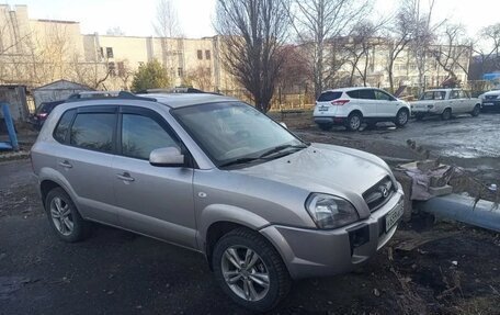 Hyundai Tucson III, 2006 год, 830 000 рублей, 2 фотография