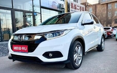 Honda Vezel, 2021 год, 1 619 000 рублей, 1 фотография