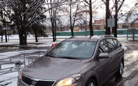 KIA cee'd I рестайлинг, 2010 год, 580 000 рублей, 1 фотография