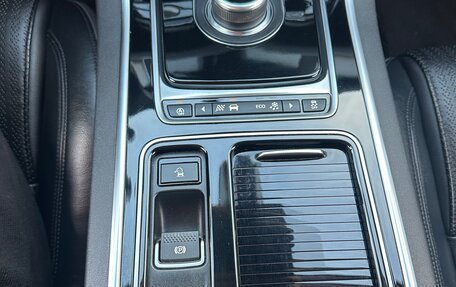 Jaguar XF II, 2018 год, 2 300 000 рублей, 10 фотография