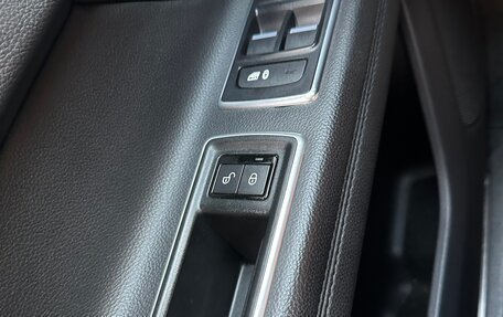 Jaguar XF II, 2018 год, 2 300 000 рублей, 13 фотография