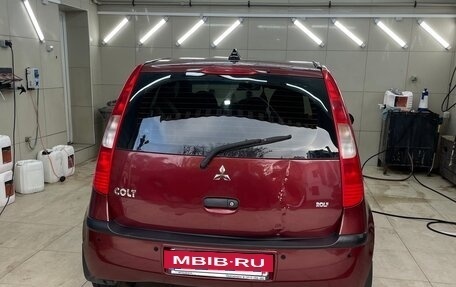 Mitsubishi Colt VI рестайлинг, 2005 год, 500 000 рублей, 2 фотография