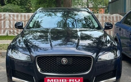 Jaguar XF II, 2018 год, 2 300 000 рублей, 18 фотография