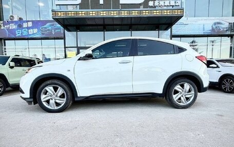 Honda Vezel, 2021 год, 1 619 000 рублей, 4 фотография