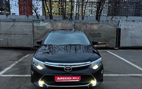 Toyota Camry, 2015 год, 1 950 000 рублей, 4 фотография