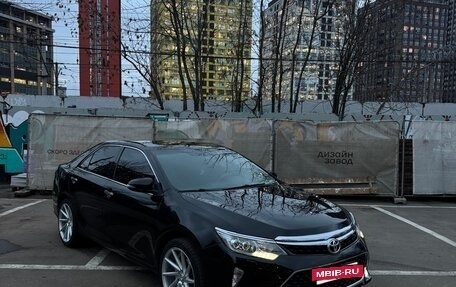 Toyota Camry, 2015 год, 1 950 000 рублей, 2 фотография