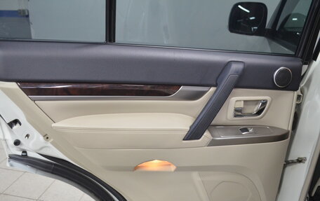 Mitsubishi Pajero IV, 2019 год, 3 550 000 рублей, 14 фотография