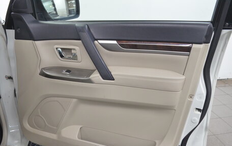 Mitsubishi Pajero IV, 2019 год, 3 550 000 рублей, 13 фотография