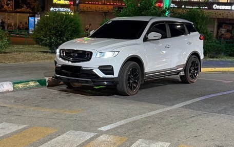 Geely Atlas, 2024 год, 2 600 000 рублей, 18 фотография
