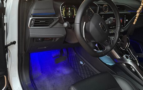 Geely Atlas, 2024 год, 2 600 000 рублей, 13 фотография