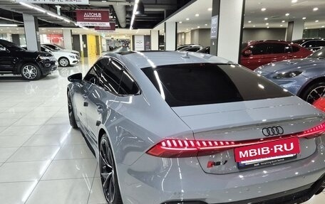 Audi RS 6, 2023 год, 14 900 011 рублей, 4 фотография