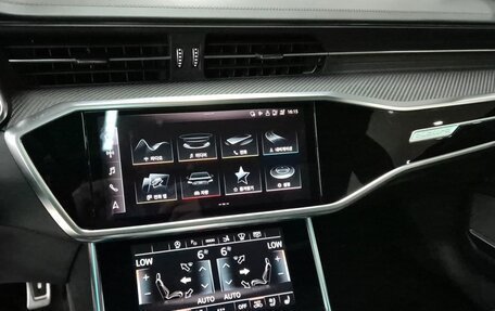 Audi RS 6, 2023 год, 14 900 011 рублей, 15 фотография