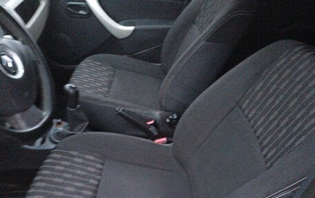 Renault Logan I, 2010 год, 415 000 рублей, 6 фотография