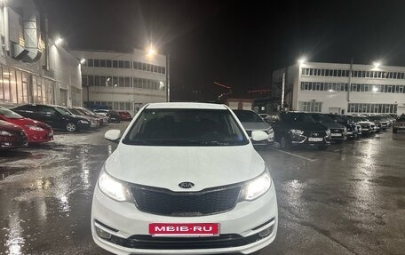 KIA Rio III рестайлинг, 2016 год, 899 000 рублей, 3 фотография