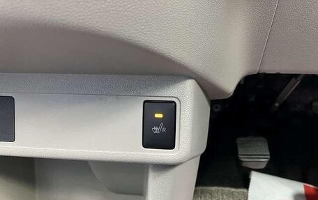 Toyota Passo III, 2021 год, 900 000 рублей, 11 фотография