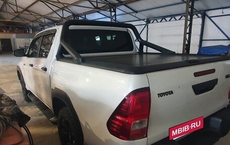 Toyota Hilux VIII, 2020 год, 5 500 000 рублей, 3 фотография