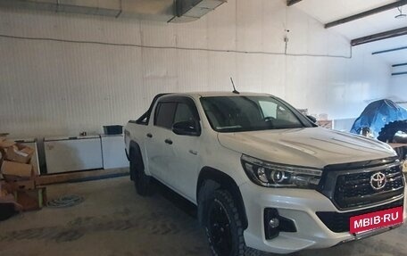 Toyota Hilux VIII, 2020 год, 5 500 000 рублей, 6 фотография
