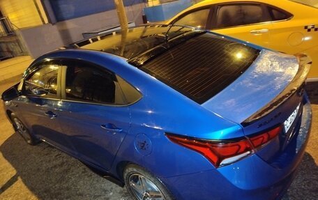 Hyundai Solaris II рестайлинг, 2017 год, 1 000 000 рублей, 4 фотография