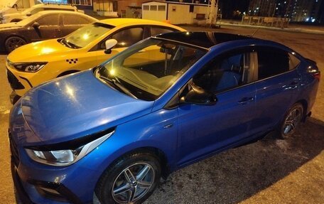 Hyundai Solaris II рестайлинг, 2017 год, 1 000 000 рублей, 2 фотография