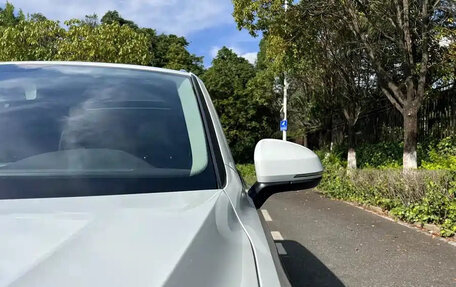 Volkswagen Tiguan II, 2023 год, 1 990 000 рублей, 11 фотография