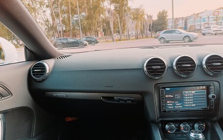 Audi TT, 2012 год, 1 600 000 рублей, 11 фотография