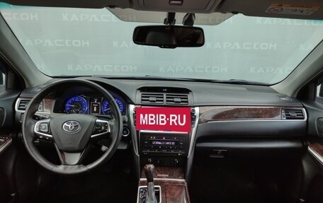 Toyota Camry, 2017 год, 2 100 000 рублей, 6 фотография