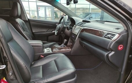 Toyota Camry, 2017 год, 2 100 000 рублей, 7 фотография