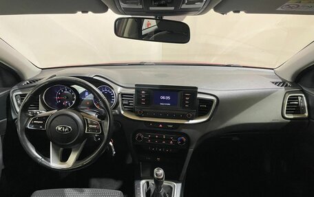 KIA cee'd III, 2020 год, 1 400 000 рублей, 25 фотография