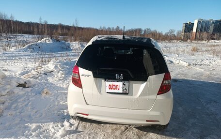 Honda Fit III, 2011 год, 980 000 рублей, 2 фотография