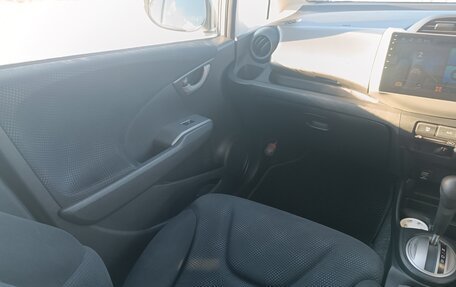 Honda Fit III, 2011 год, 980 000 рублей, 10 фотография