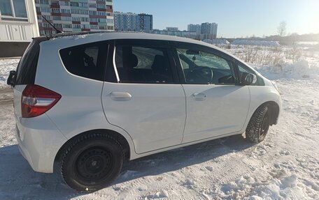 Honda Fit III, 2011 год, 980 000 рублей, 12 фотография