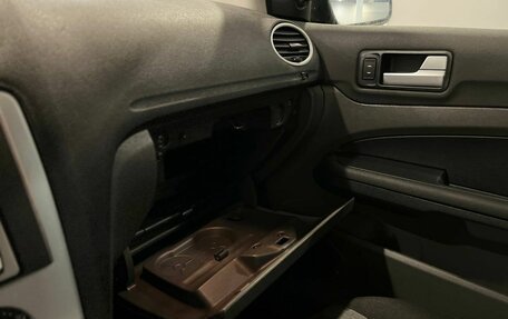 Ford Focus II рестайлинг, 2006 год, 380 000 рублей, 28 фотография