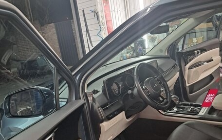 KIA Carnival, 2022 год, 3 850 000 рублей, 12 фотография