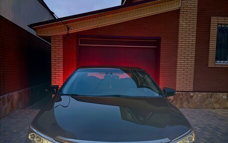 Toyota Camry, 2017 год, 2 000 000 рублей, 4 фотография