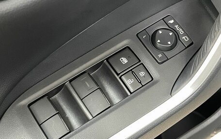 Toyota RAV4, 2025 год, 4 400 000 рублей, 18 фотография