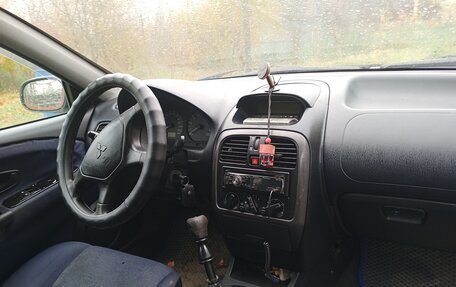 Mitsubishi Carisma I, 2002 год, 150 000 рублей, 10 фотография