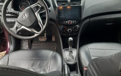 Hyundai Solaris II рестайлинг, 2011 год, 800 000 рублей, 1 фотография